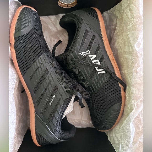 Brand new Inov-8 Bare XF 210 V3 women’s shoes - size 8, black - Picture 3 of 5